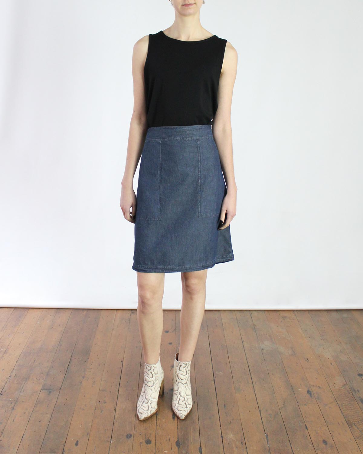 Pocket Lightweight Denim Skirt